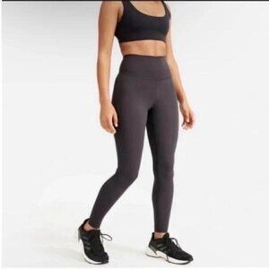 Everlane ReNew ankle length leggings
